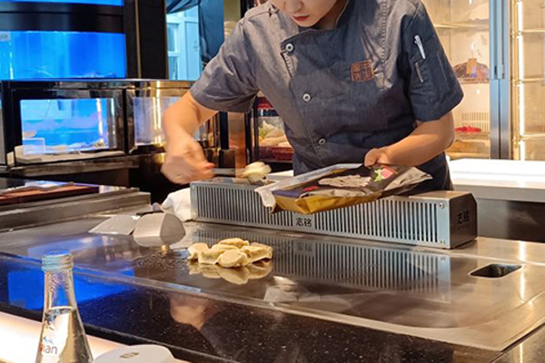 黑牛先生 Teppanyaki
