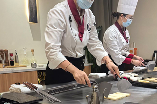 楽昧 Teppanyaki