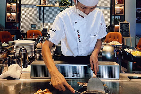 六福居 Teppanyaki