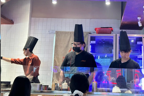 魔法焰 Teppanyaki restaurant interior